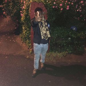 Meet your Posher, Dee